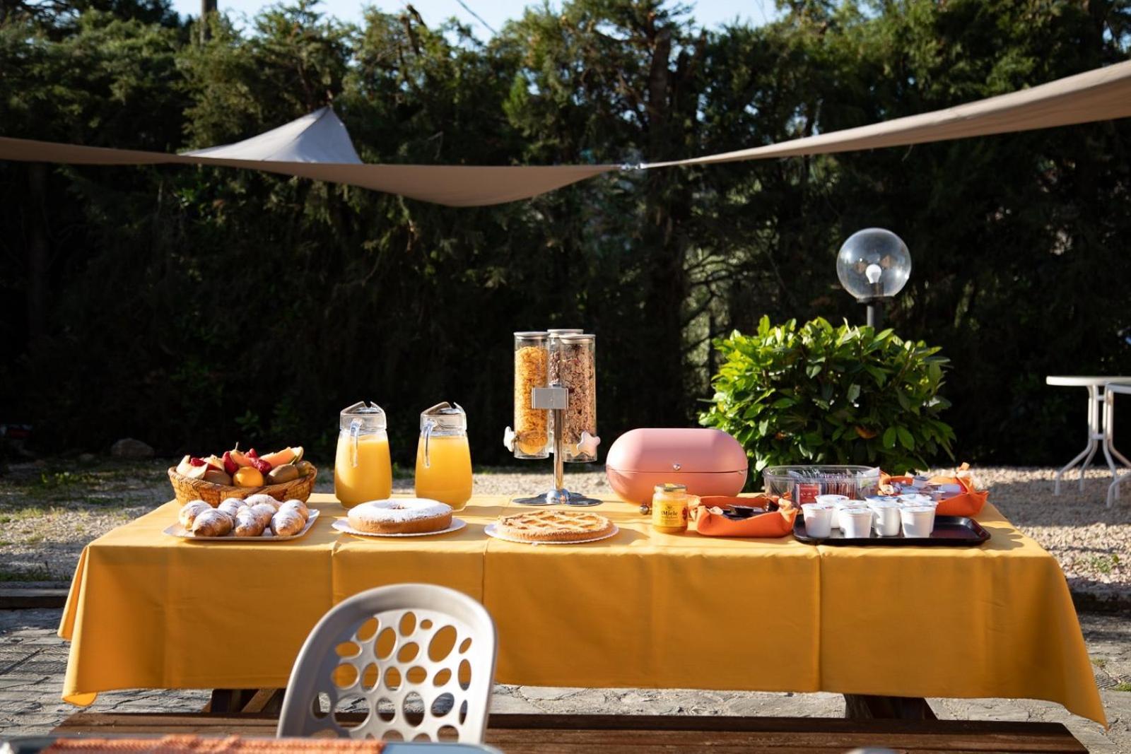 Agriturismo Podere Acqualoreto ภายนอก รูปภาพ