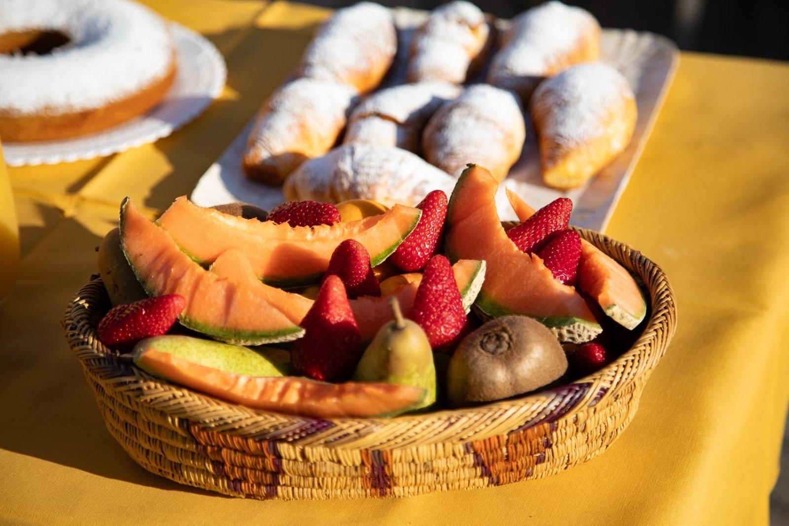 Agriturismo Podere Acqualoreto ภายนอก รูปภาพ
